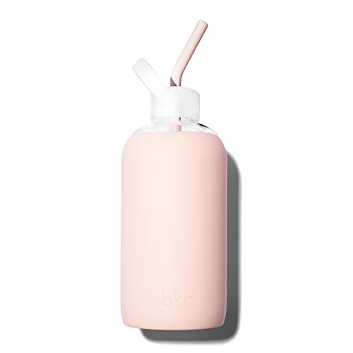 bkr Big Doe Sip Kit Bundle - 32 oz/1L Smooth Glass Water Bottle with Removable Silicone Sleeve and Carrying Loop + Set of 3 Soft Silicone Angled Straws + Straw Cap - Tan