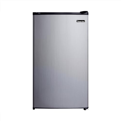 Magic Chef MCBR350S2 18.5-inch 3.5 Cu.Ft. Refrigerator with Freezer (MCPMCBR350S2)