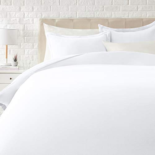 Amazon Basics Lightweight Microfiber 3 Piece Duvet Cover Set With Zipper Closure, Full/Queen, Bright White, Solid