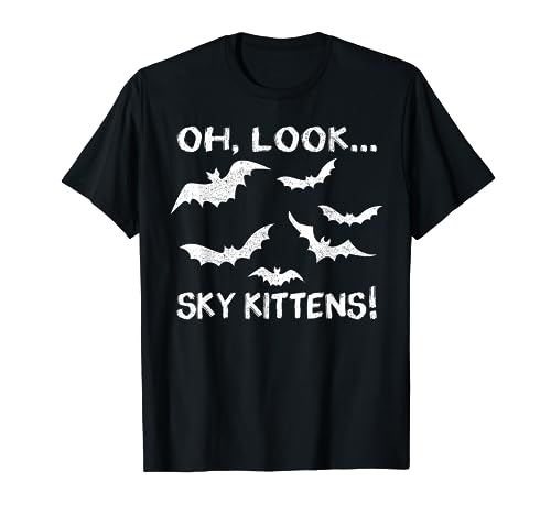 Funny Bat Lover Gift For Men Women Cool Sky Kittens Horror T-Shirt