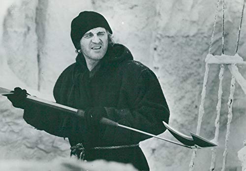 Vintage photo of Richard Harris in the movie'Orca - Depth of Depth'