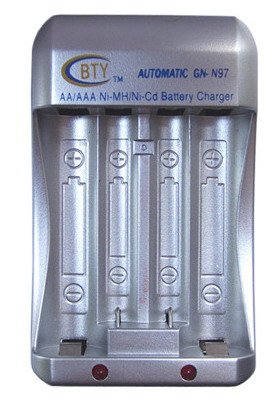 US AC Plug Ni-MH/Ni-Cd NiCd AA AAA Battery Charger , 1.5 OZ LIGHT WEITHT , LOW SHIPPING