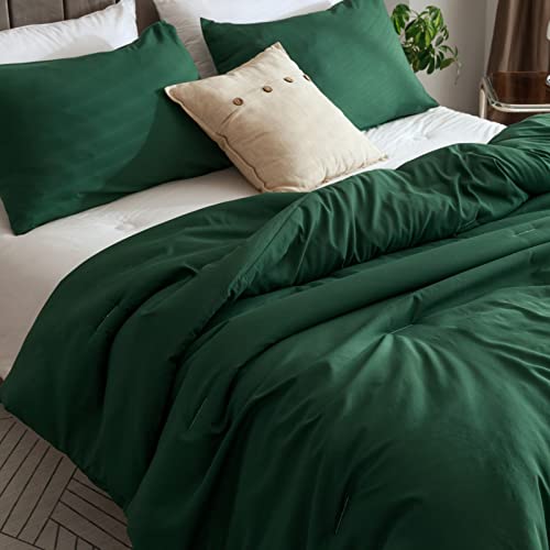 ROSGONIA Queen Comforter Set Emerald Green,3pcs Bedding Sets Queen(1 Boho Dark Forest Green Comforter & 2Pillowcases),Lightweight Down Alternative,Cozy Blanket Set Quilt for All Season,Gifts Ideas