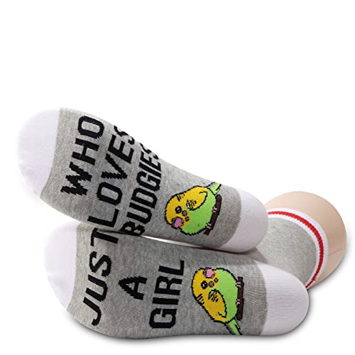 G2TUP 2 Pairs Budgie Lover Gift Who Loves Budgies Socks Parakeets Budgie Bird Lover Socks Budgies Mom Budgerigar Women Gift (Who Loves Budgies)