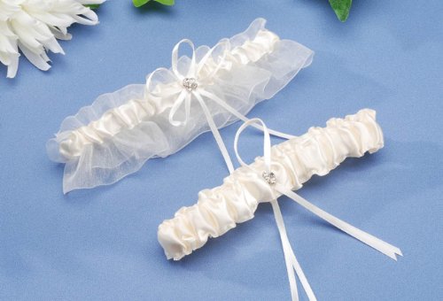 Darice VL5866, Plain Sheer Accent Adjust Garter with Toss Away, Cream