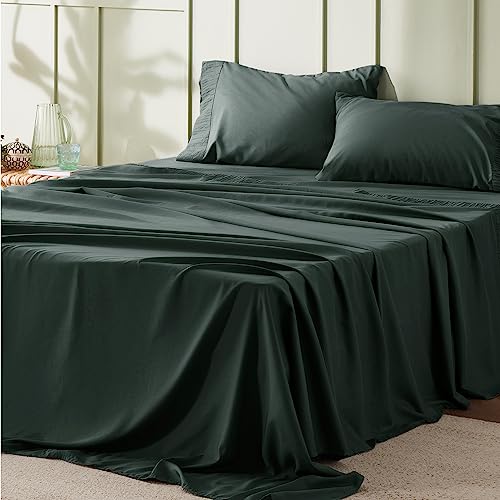 Bedsure Queen Sheet Set - Soft Sheets for Queen Size Bed, 4 Pieces Hotel Luxury Forest Green Queen Sheets, Easy Care Polyester Microfiber Cooling Bed Sheet Set