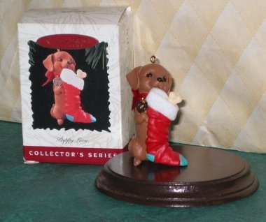 Hallmark Keepsake Ornament Puppy Love QX5651 1996