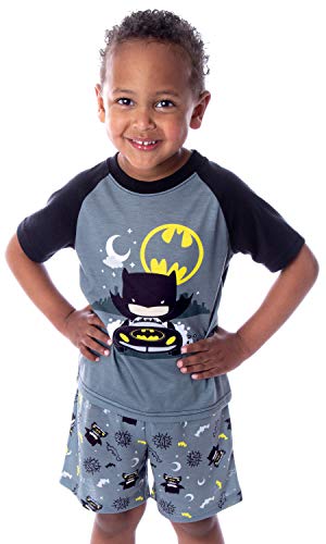 INTIMO DC Comics Toddler Boys' Batman BatmobileBatman Batmobile Night Riding Shirt and Shorts 2 Piece Superhero Pajama Set (4T)