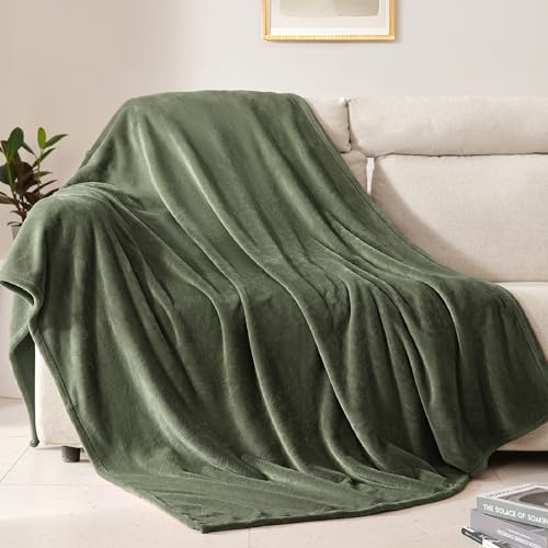 BEAUTEX Fleece Throw Size Blanket for Couch Sofa or Bed, Soft Fuzzy Plush Luxury Flannel Lap Blanket, Super Cozy and Comfy for All Seasons (Olive Green, 50' x 60')