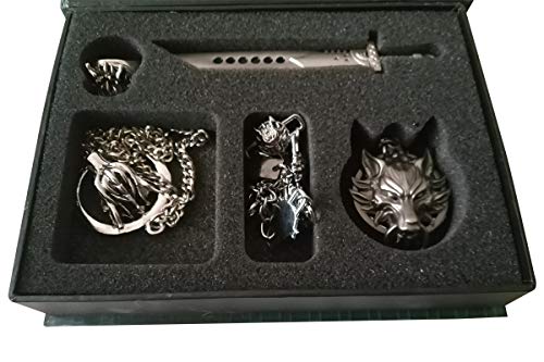 5 Pcs Final to VII Cloud Strife Sword and Wolf Nelace & Ring & Bracelet & Shoulder Fantasy Board