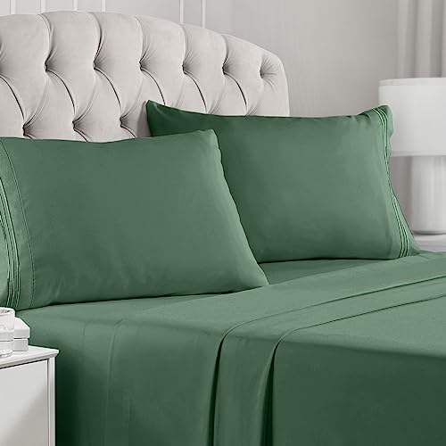 Mellanni Queen Sheets Set - 4 Piece Iconic Collection Bedding Sheets & Pillowcases - Extra Soft, Cooling Bed Sheets - Deep Pocket up to 16 inch - Wrinkle, Fade, Stain Resistant (Queen, Emerald Green)