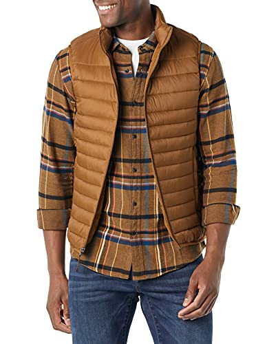 Amazon Essentials Men's Lightweight Water-Resistant Packable Puffer Vest, Light Brown, Medium