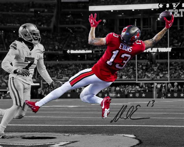 Ikonic Fotohaus Mike Evans Epic One-Hand Catch Signed Photo Autograph Print Wall Art Home Decor