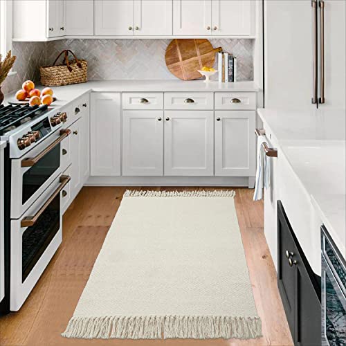 Collive Washable Area Rug 3' x 5', Modern Woven Kitchen Rugs, White/Beige Braided Cotton Rug Indoor Door Mat Throw Carpet for Entryway Living Room Nursery Mudroom Laundry Room
