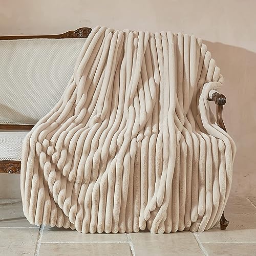 Amélie Home Soft Faux Fur Throw Blanket for Couch, Warm Luxurious Faux Rabbit Fur Striped Throw Blanket, Cozy Fluffy Plush Fur Blanket for Sofa Chair Bed Living Room, Beige, 50'x 70'