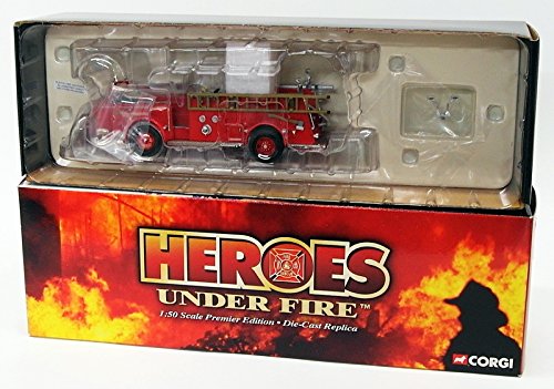 CORGI HEROES UNDER FIRE, AMERICAN LA FRANCE 700 OPEN CAB, WASHINGTON, DC. 1:50 SCALE DIE CAST MODEL