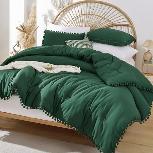 YIRDDEO Dark Green Boho Ball Pom Pom Queen Comforter Set - Aesthetic Emerald Bedding for Women and Men