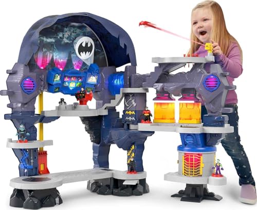 Fisher-Price Imaginext DC Super Friends Batman Playset Super Surround Batcave with Lights Sounds & Phrases for Ages 3+ Years, 33 x 42 Inches​