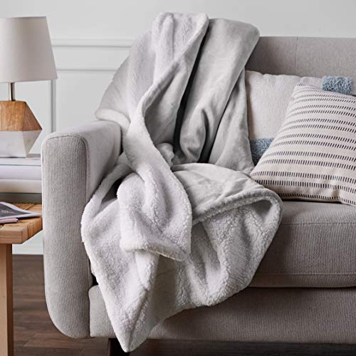 Amazon Basics Ultra-Soft Micromink Sherpa Blanket, Twin, Grey