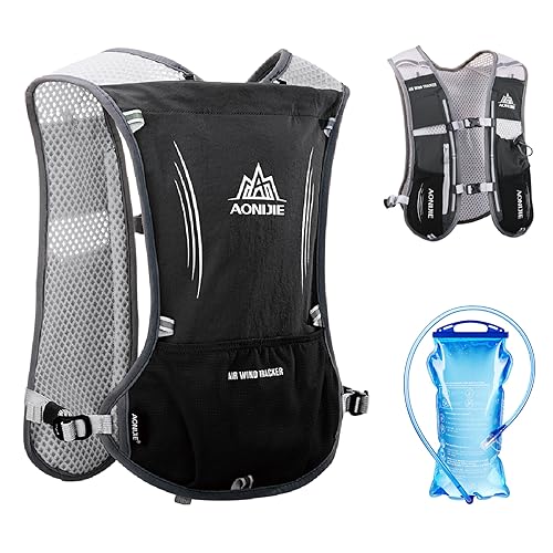 TRIWONDER Hydration Pack Backpack 5L Marathoner Running Race Hydration Vest (Black - with 1.5L Water Bladder)