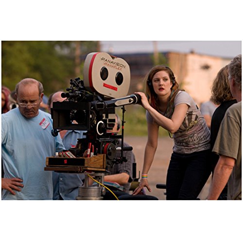 Whip It behind the scenes with Drew Barrymore 8 x 10 Inch Photo