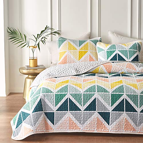 UOZZI BEDDING 3 Piece Reversible Colorful Quilt Set Queen Size with Green Orange Yellow Cubes Microfiber Lightweight Floral Coverlet Bedspread for All Season