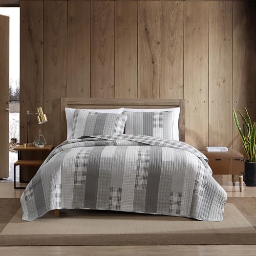 Eddie Bauer Home - Queen Quilt Set, Cotton Reversible Bedding with Matching Shams, Home Decor for All Seasons (Fairview Grey, Queen)
