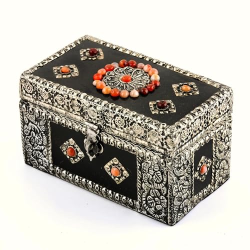 NOVICA Repousse Brass Velvet Lined Jewelry Box with Tray and Lock, Treasure Chest', Metallic