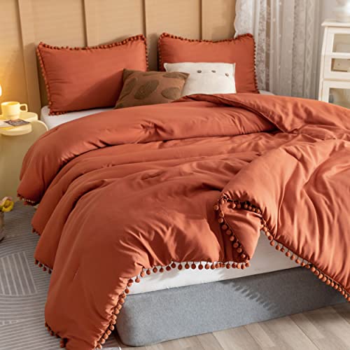 YIRDDEO Terracotta Queen Comforter Set 3pcs Boho Ball Pom Bedding Aesthetic Burnt Orange Comforter Queen Sized Comforter Sets Rust Bed SetSolid Color for Women Men (1 Comforter 2 Pillowcases)