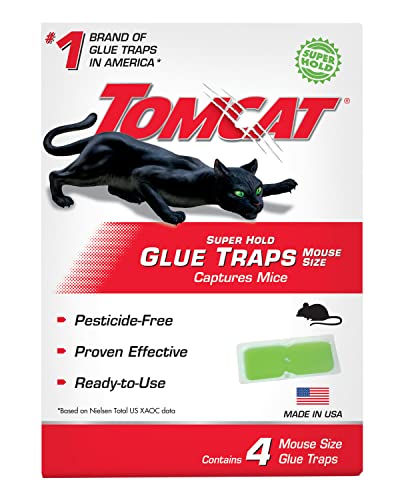 Tomcat Super Hold Glue Traps Mouse Size, Contains 4 Traps - Captures Mice - Also Used for Cockroaches, Scorpions, Spiders and Many Other Pests