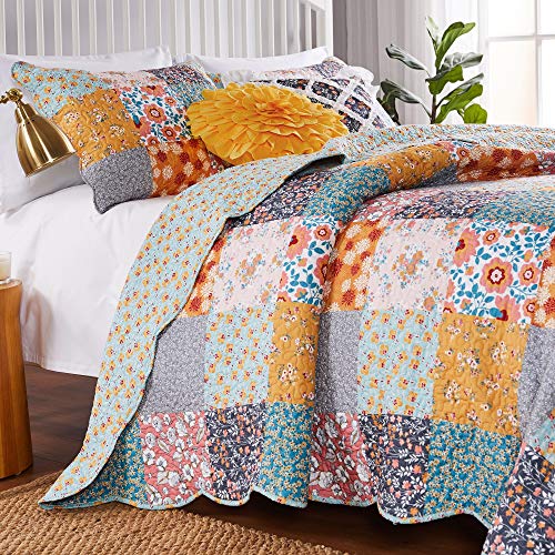 Barefoot Bungalow Carlie Quilt Set, 3-Piece Full/Queen, Calico Patches